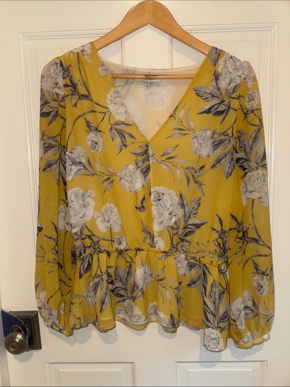 Lucy Paris Mustard Yellow Floral V-Neck Blouse size S